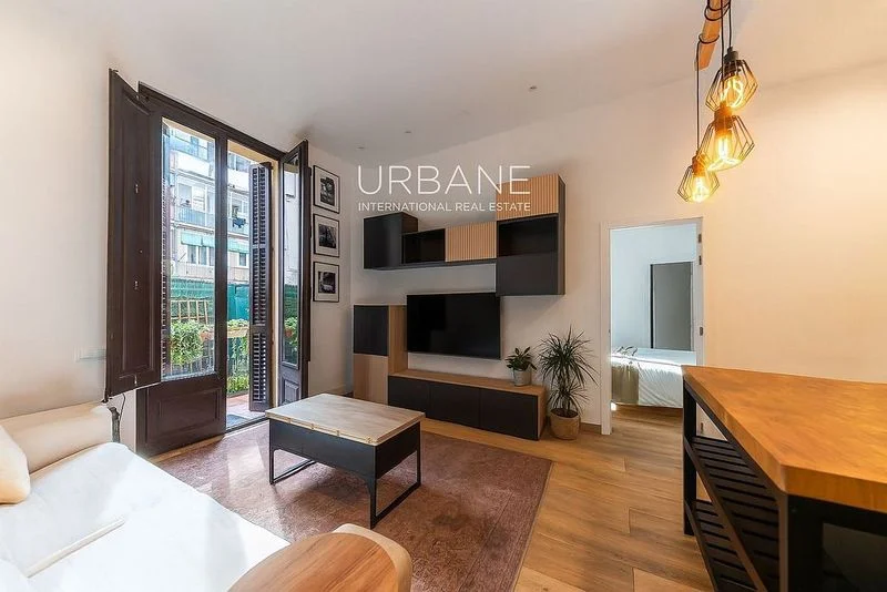 Casa adosada en permuta en Sant Antoni en Barcelona