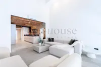 Casa adosada en permuta en La Sagrada Família en Barcelona - miniatura 1