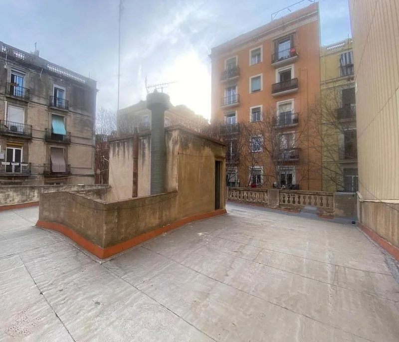 Edificio en permuta en El Poble Sec - Parc de Montjuïc en Barcelona