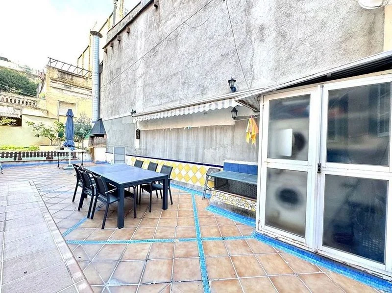 Edificio en permuta en El Poble Sec - Parc de Montjuïc en Barcelona