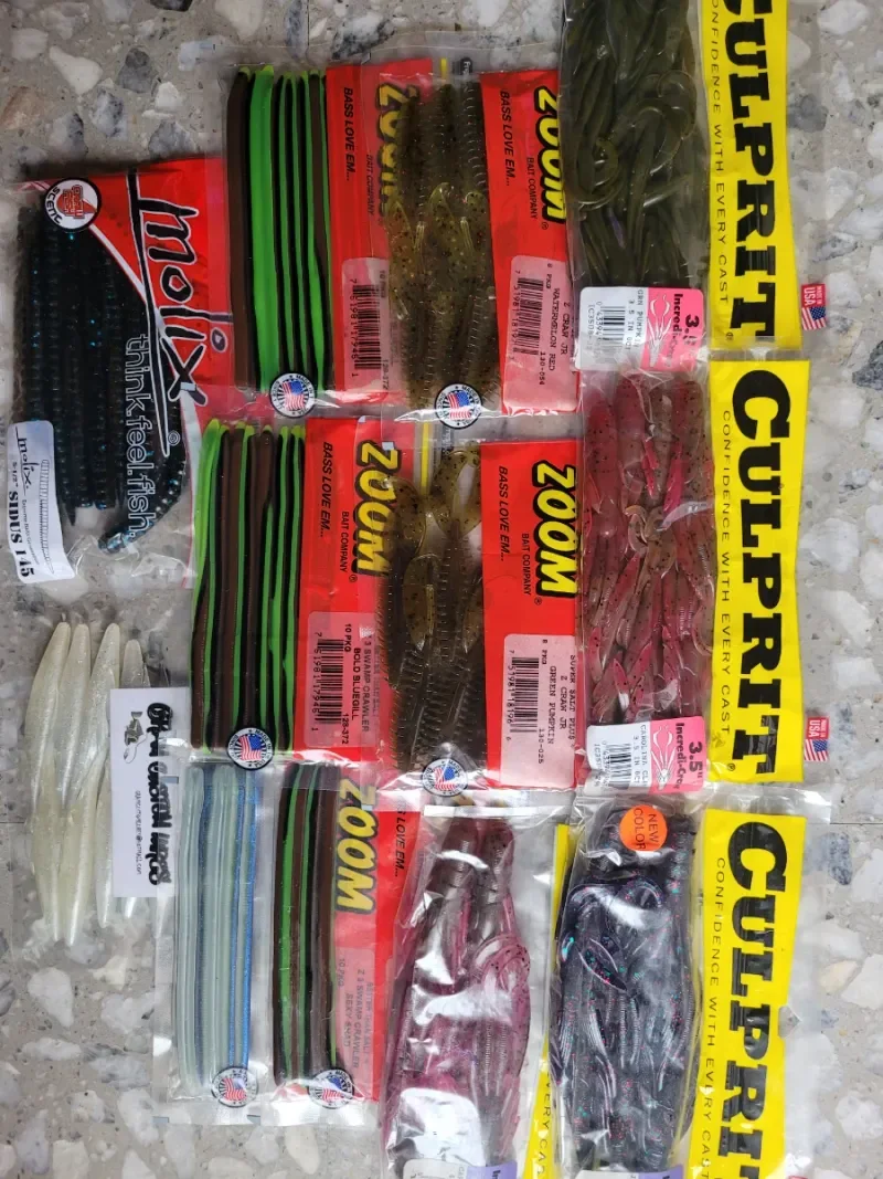 Lote señuelos pesca Zoom y Culprit