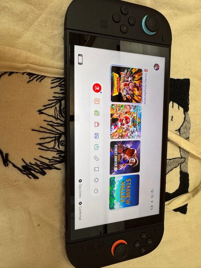 Nintendo Switch 2 casi nueva