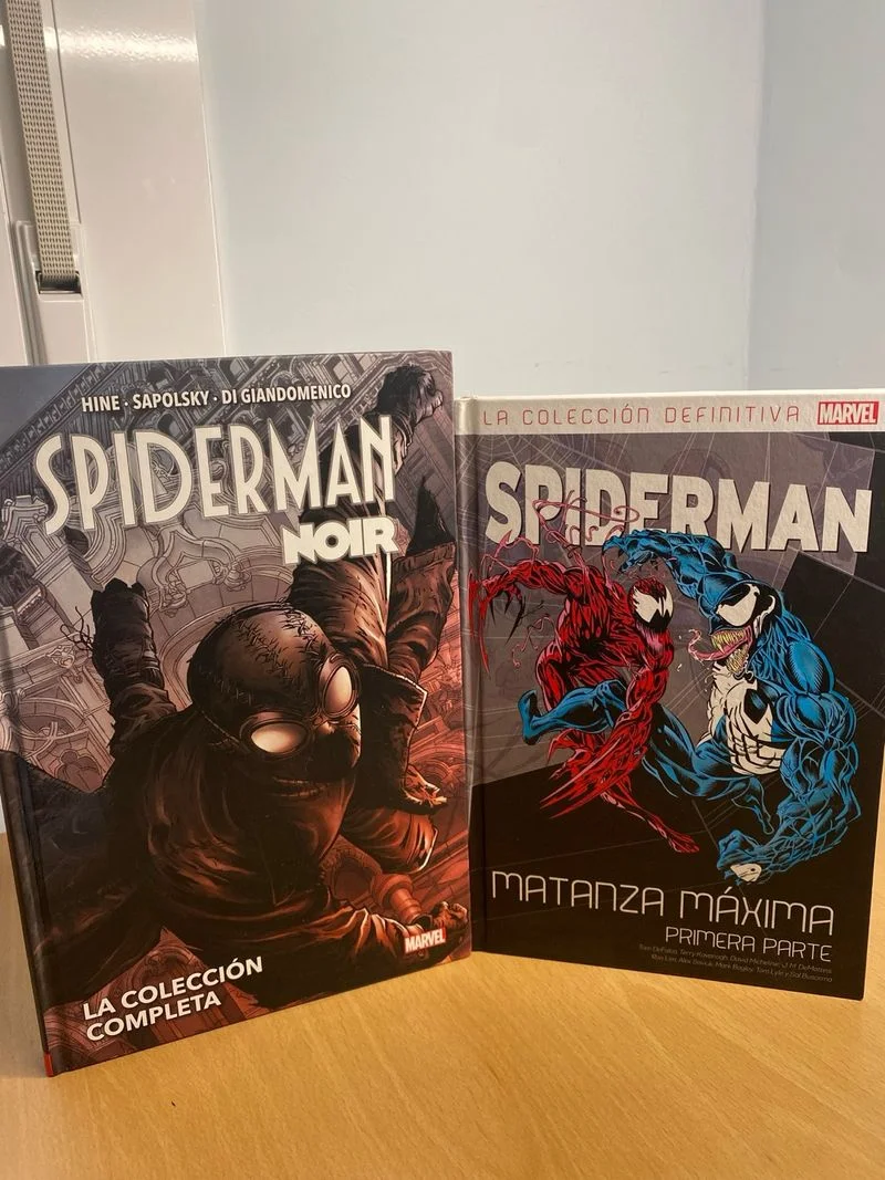 Cómic SPIDERMAN NOIR + Cómic SPIDERMAN MANTANZA