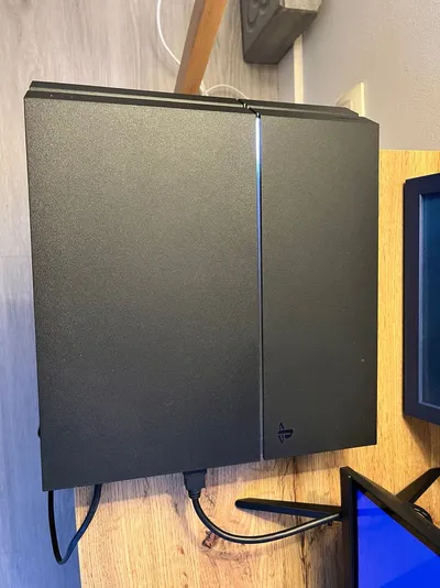 PS4 (Playstation 4) 1 TB + 2 mandos + juegos