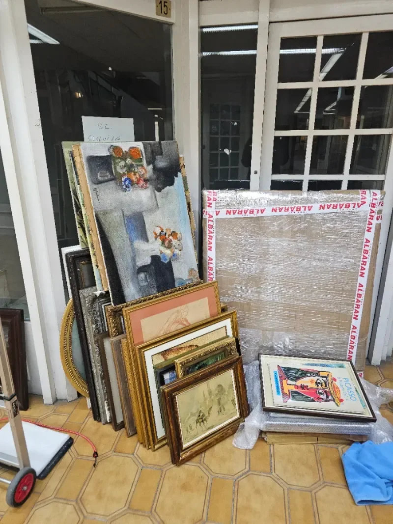 Lote de Oleos de Época con Margen x comerciantes.