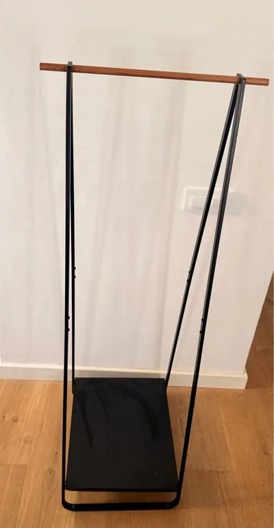 Perchero moderno metal y madera