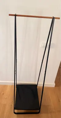 Perchero moderno metal y madera - miniatura 1