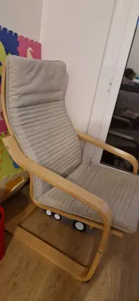 Sillón reclinable de tela y madera - miniatura 1