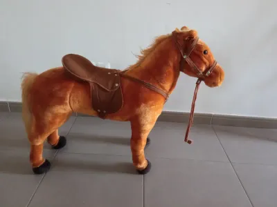 Caballo de peluche para niños con sonido