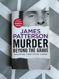 Murder Beyond the Grave (Murder Is Forever: Vol... - miniatura 1