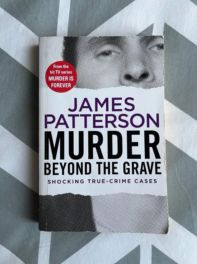 Murder Beyond the Grave (Murder Is Forever: Vol...