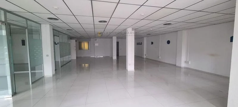 Oficina en permuta en La Dreta de l'Eixample en Barcelona