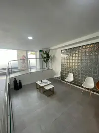 TRASPASO Clínica Dental en Barcelona – Totalmente - miniatura 1