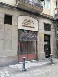 Local comercial en permuta en El Raval en Barcelona - miniatura 1
