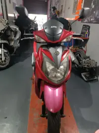 Moto SYM 125 Scooter 2011 - miniatura 1