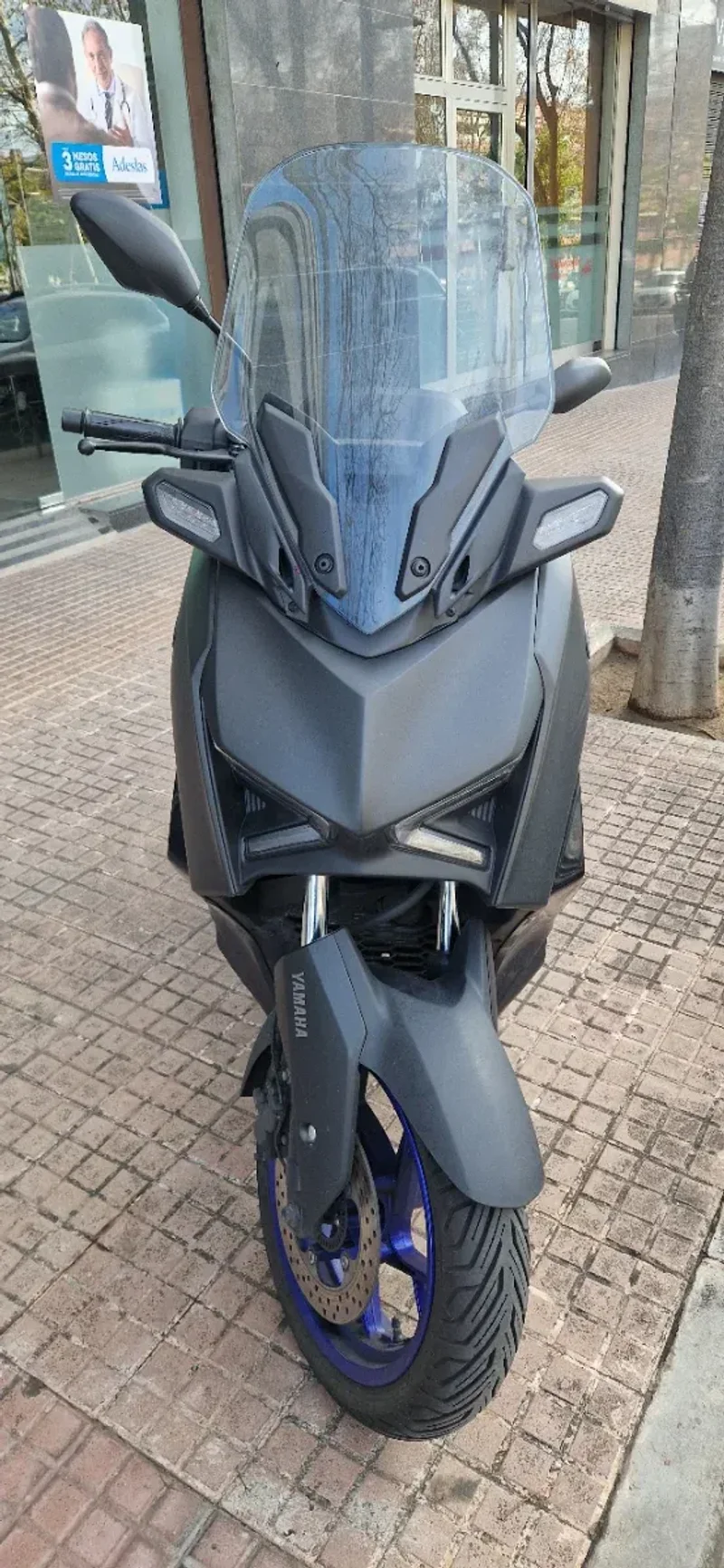 Yamaha XMAX 125 - ¡Como Nueva! 4.200km