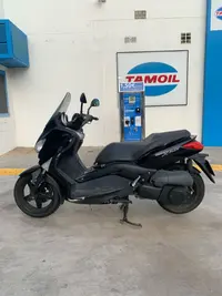 YAMAHA XMAX 250 - miniatura 1