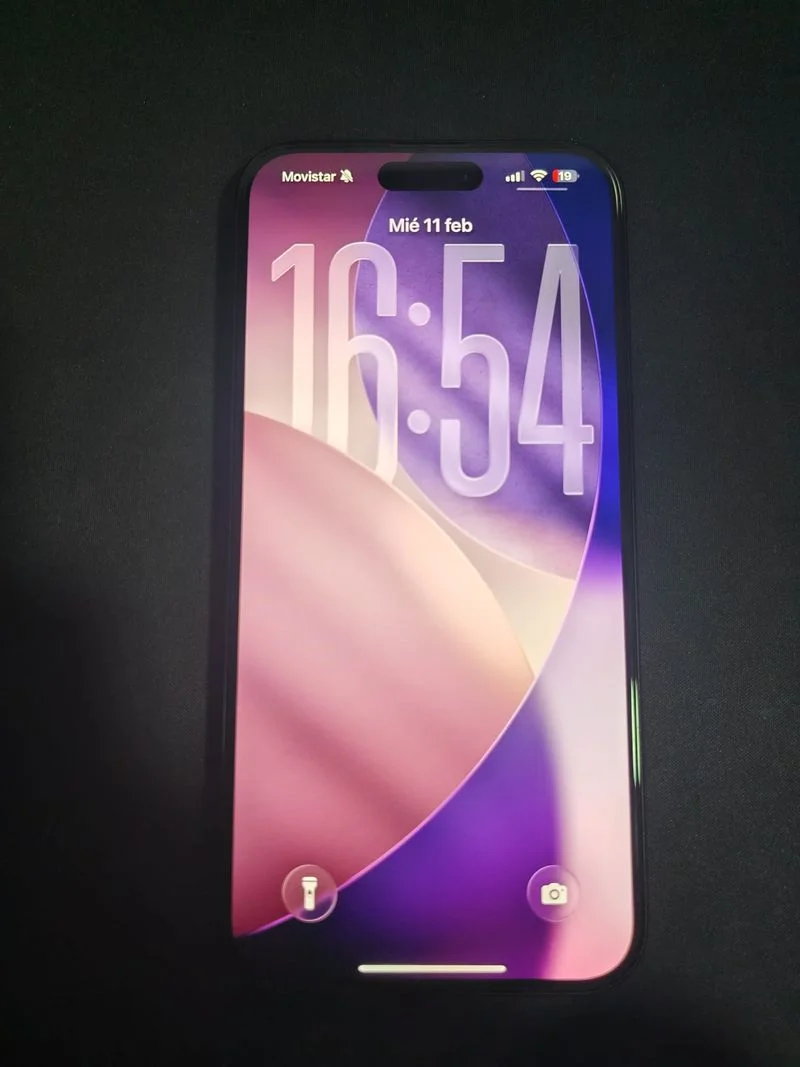 iPhone 16 Plus + 6 Fundas