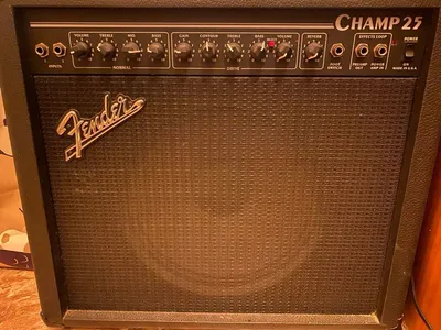 Fender Champ 25 Híbrido USA Años 90