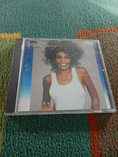 CD : Whitney Houston - Whitney (1987)
