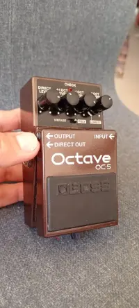BOSS OC-5 Octave Pedal - miniatura 1
