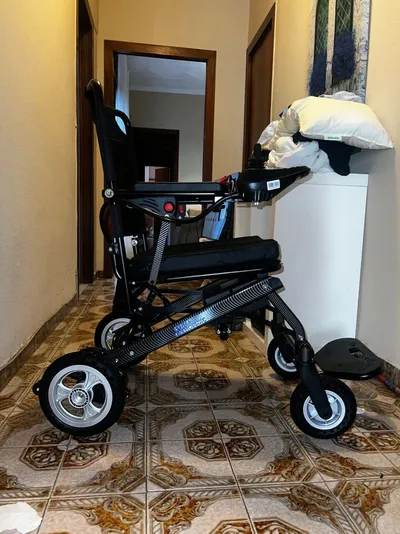 Silla de ruedas eléctrica plegab fibra de carbono
