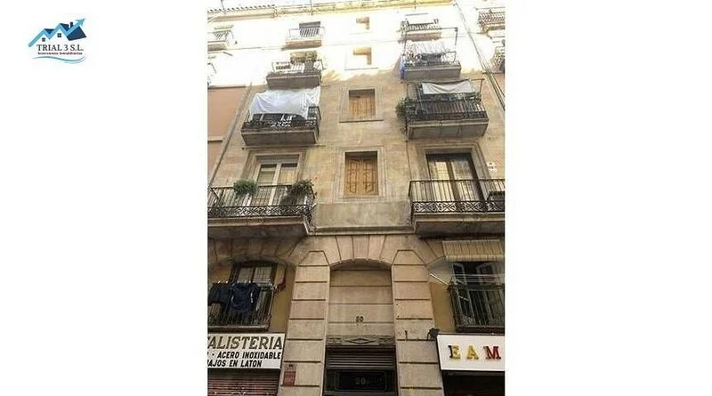 Piso en permuta en El Raval en Barcelona