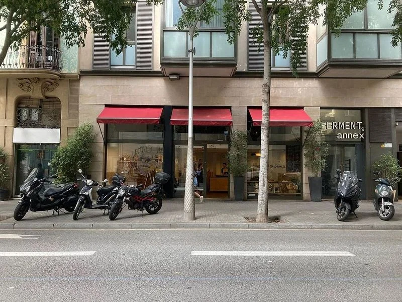 Nave industrial en permuta en Sant Antoni en Barcelona