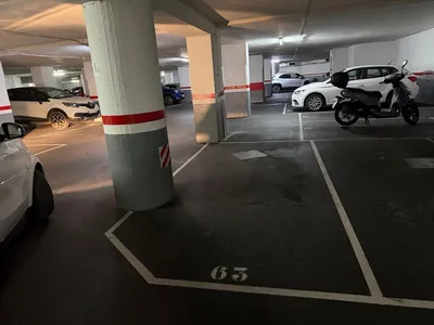 plaza parking calabria paris