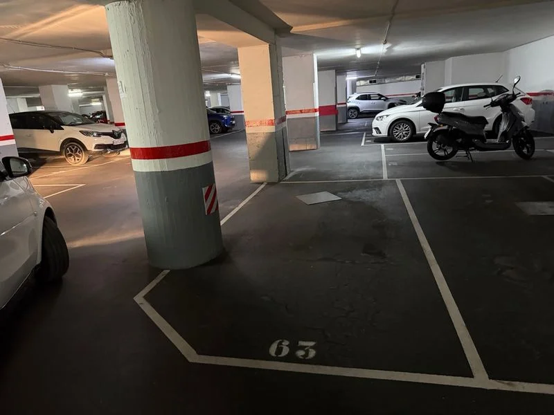 plaza parking calabria paris