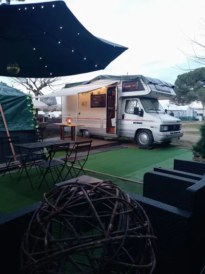 Parcela de alquiler  y autocaravana de propiedad