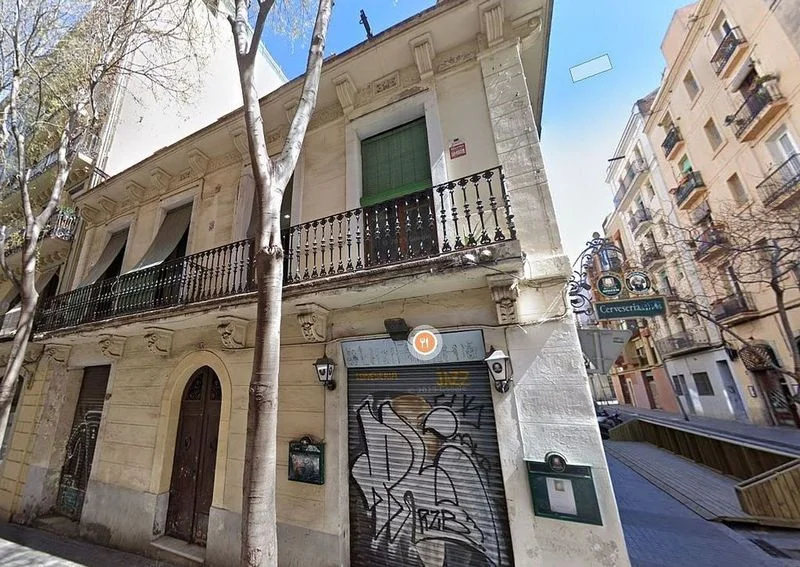 Edificio en permuta en El Poble Sec - Parc de Montjuïc en Barcelona - foto 2