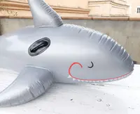 Tiburón hinchable para piscina - miniatura 2