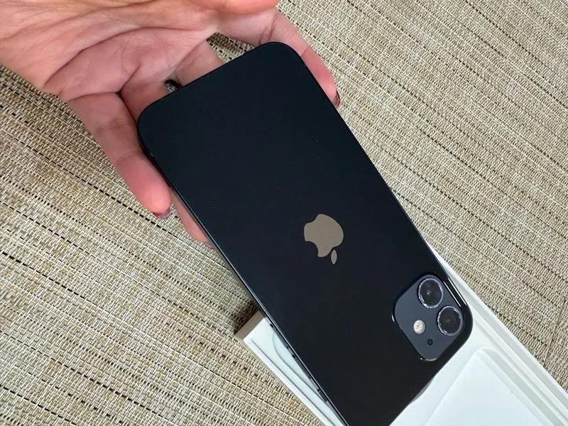 iPhone 12 256GB Negro con accesorios,caja original - foto 2