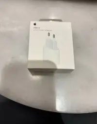 Apple Cargador USB-C 20W y Cable USB-C a Lightning - miniatura 2