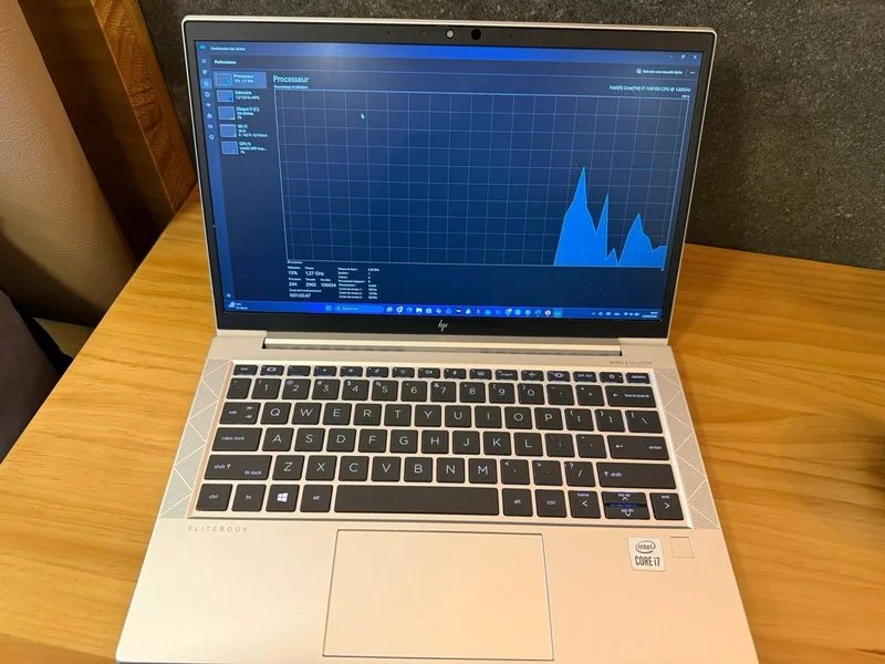 HP Elitebook 830 G7 - foto 2