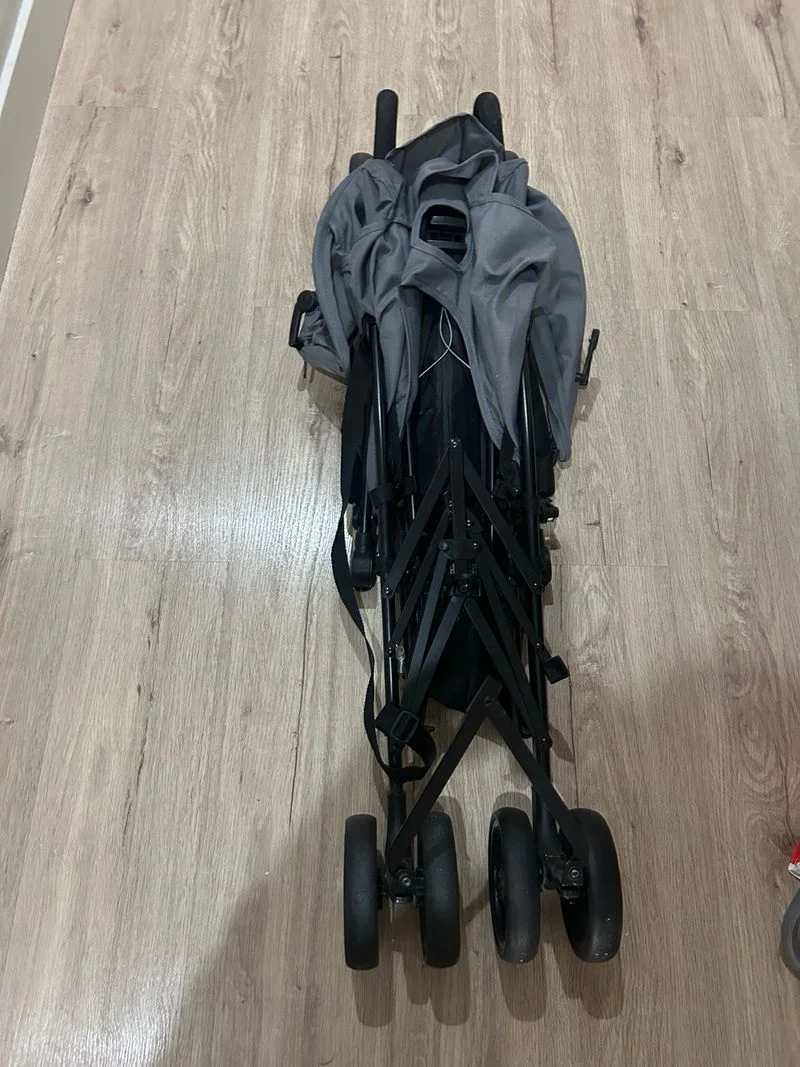 Carrito de bebé gris - foto 2