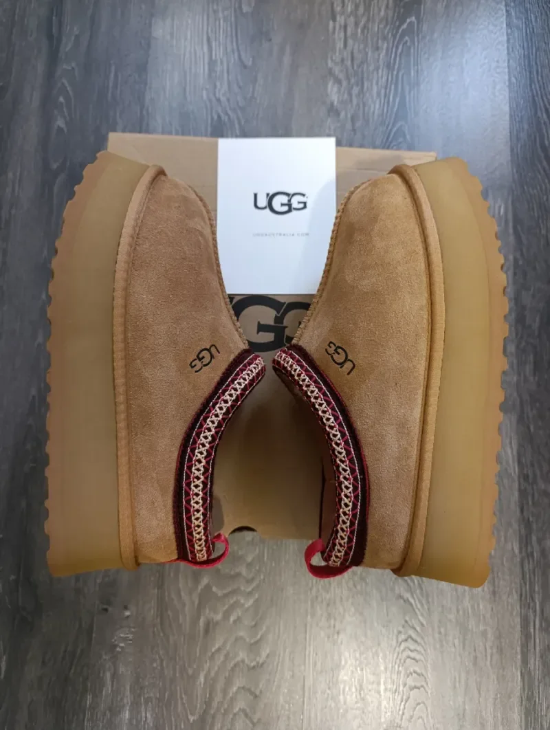 Ugg - foto 2