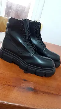 Botas Zara Hombre Negras - miniatura 2