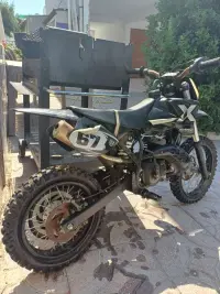 Moto de cross 60cc - miniatura 2