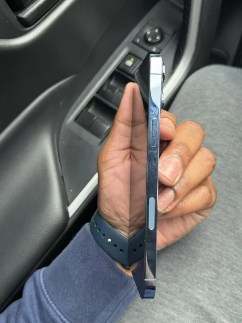 iPhone 13 Pro Max - foto 2