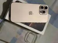 iPhone 16 Pro Max Dorado - miniatura 2