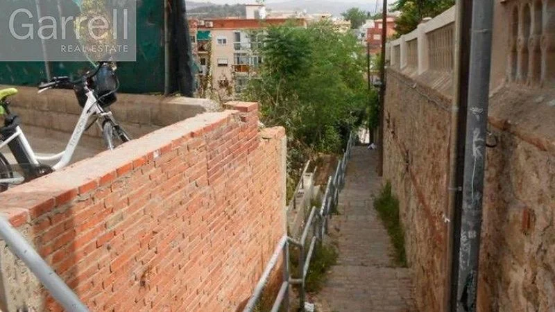 Terreno en permuta en El Carmel en Barcelona - foto 2