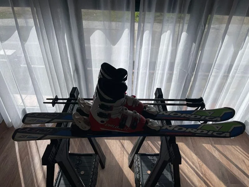 Equipo Esquí Infantil Nordica Team 120 + botas 245 - foto 3