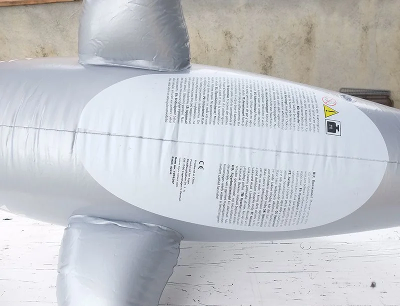 Tiburón hinchable para piscina - foto 3