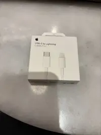 Apple Cargador USB-C 20W y Cable USB-C a Lightning - miniatura 3