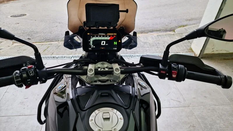 BMW R1300GS Triple Black ASA— 2025 — 6.193 km - foto 3