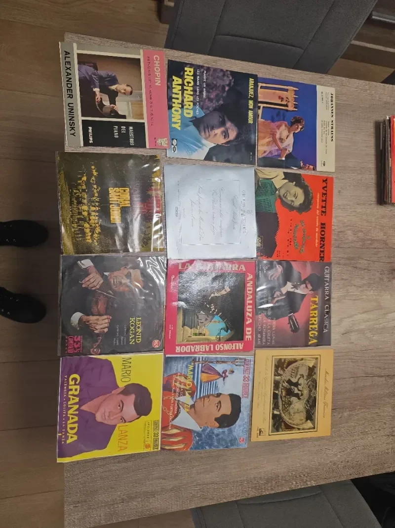 Lote Vinilos Pequeños Música Variada - foto 3