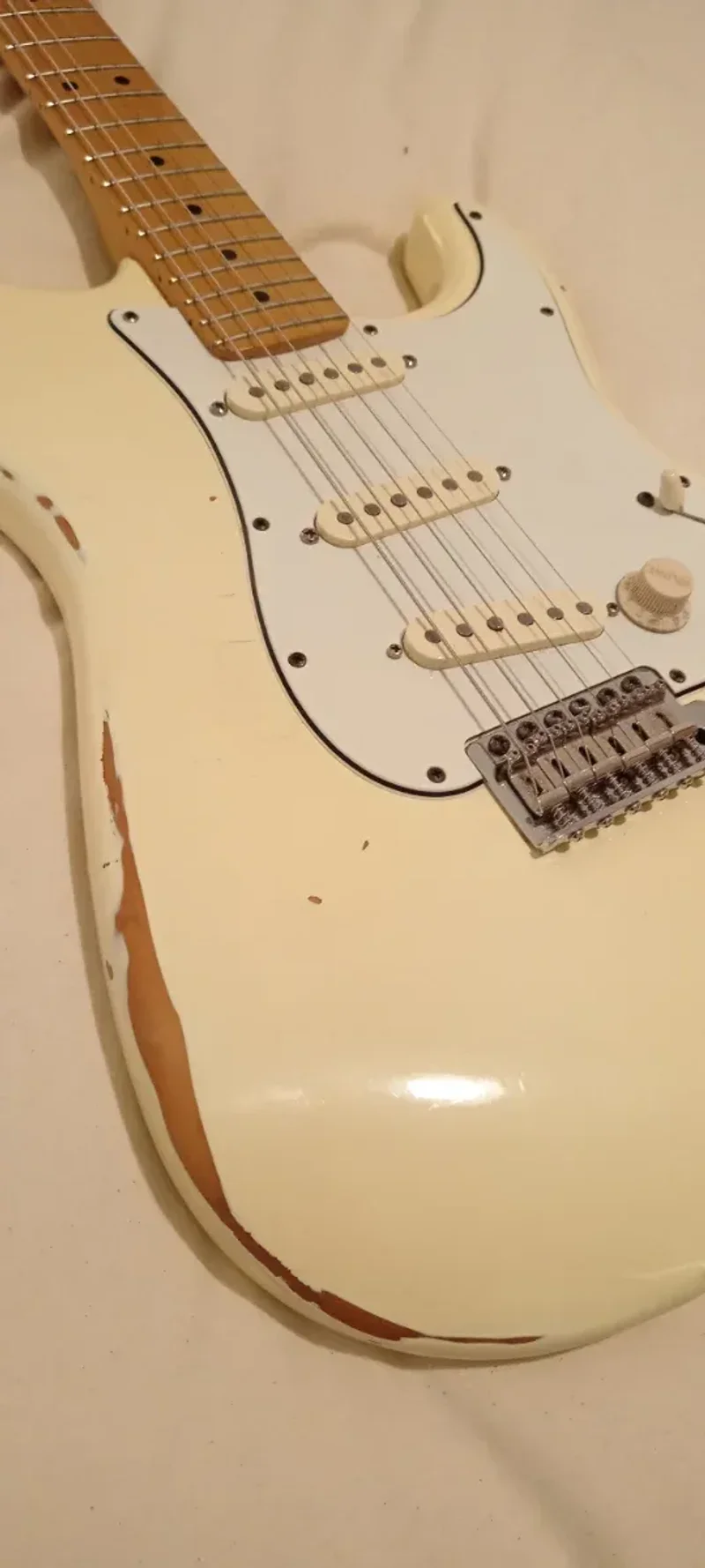 Guitarra Stratocaster - foto 3