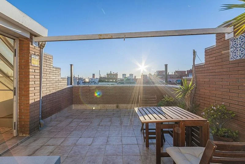 Ático en permuta en La Nova Esquerra de l'Eixample en Barcelona - foto 3